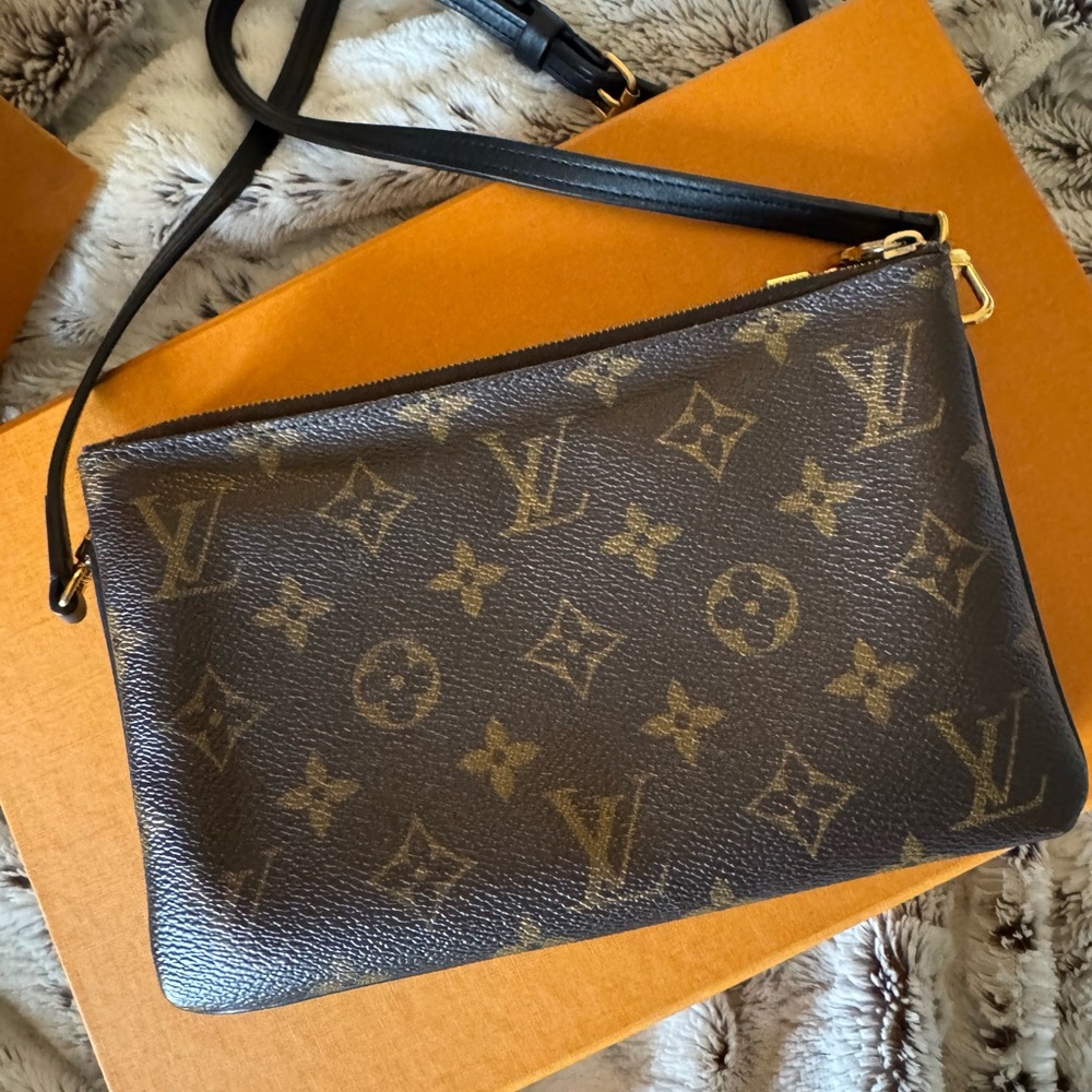 AUTHENTIC Louis Vuitton Monogram Brown Gold Crossbody Bag